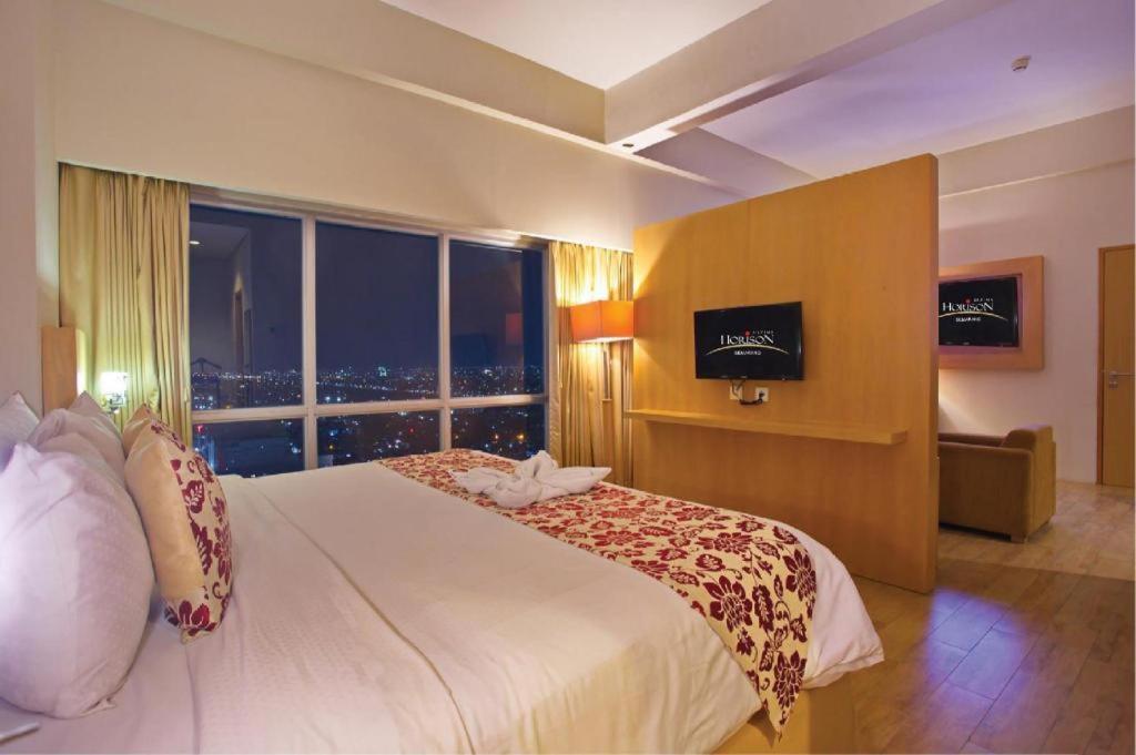 Hotel Horison Ultima Semarang Extérieur photo