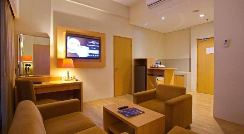 Hotel Horison Ultima Semarang Extérieur photo