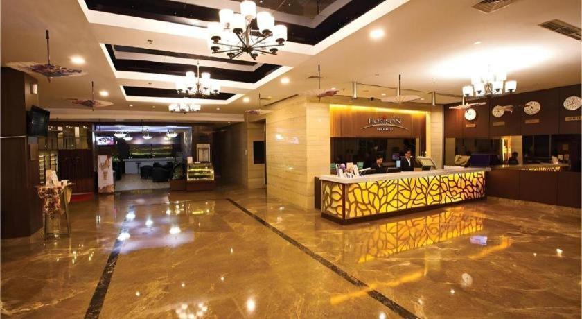 Hotel Horison Ultima Semarang Extérieur photo