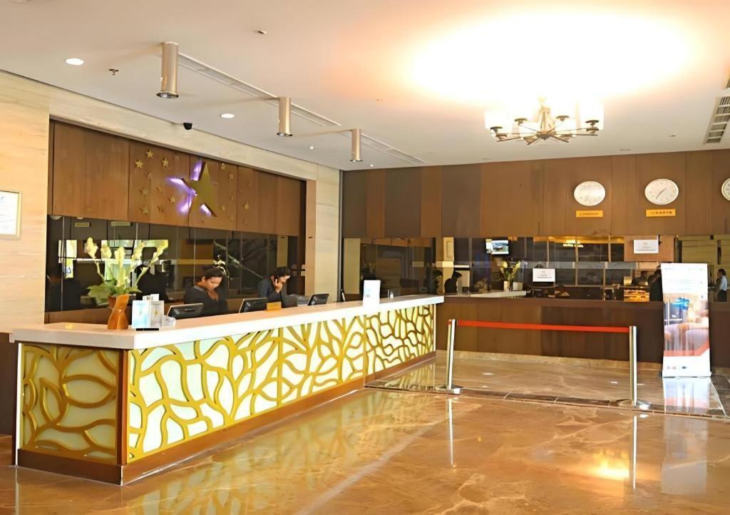 Hotel Horison Ultima Semarang Extérieur photo